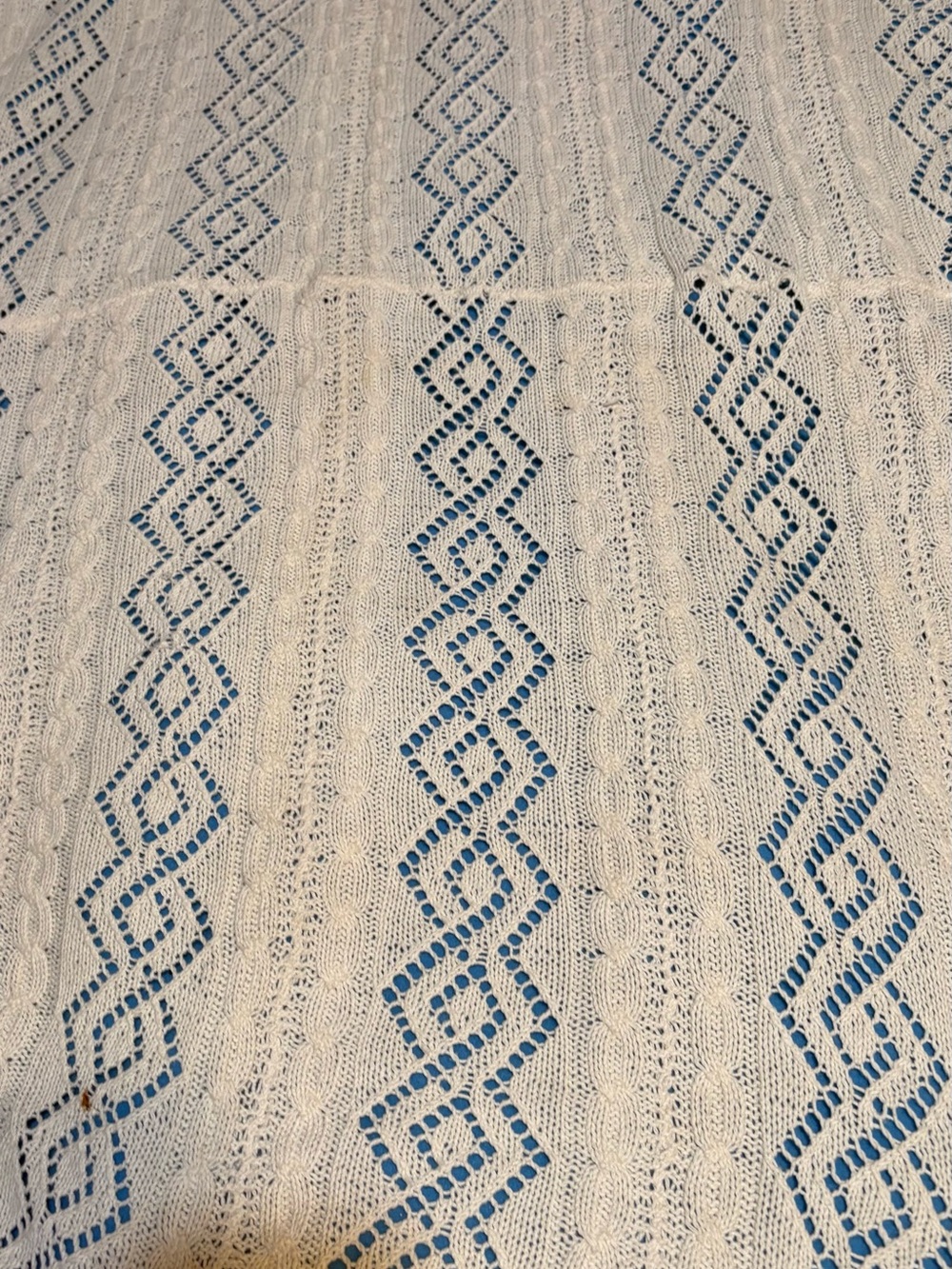 Hand-Knit Diamond Cable Throw Blanket in Off-White and Blue